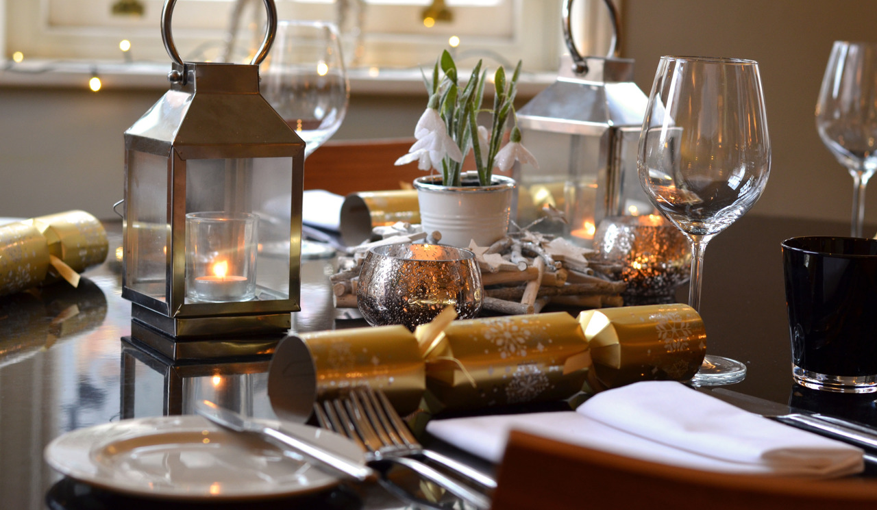 Christmas Day table with crackers